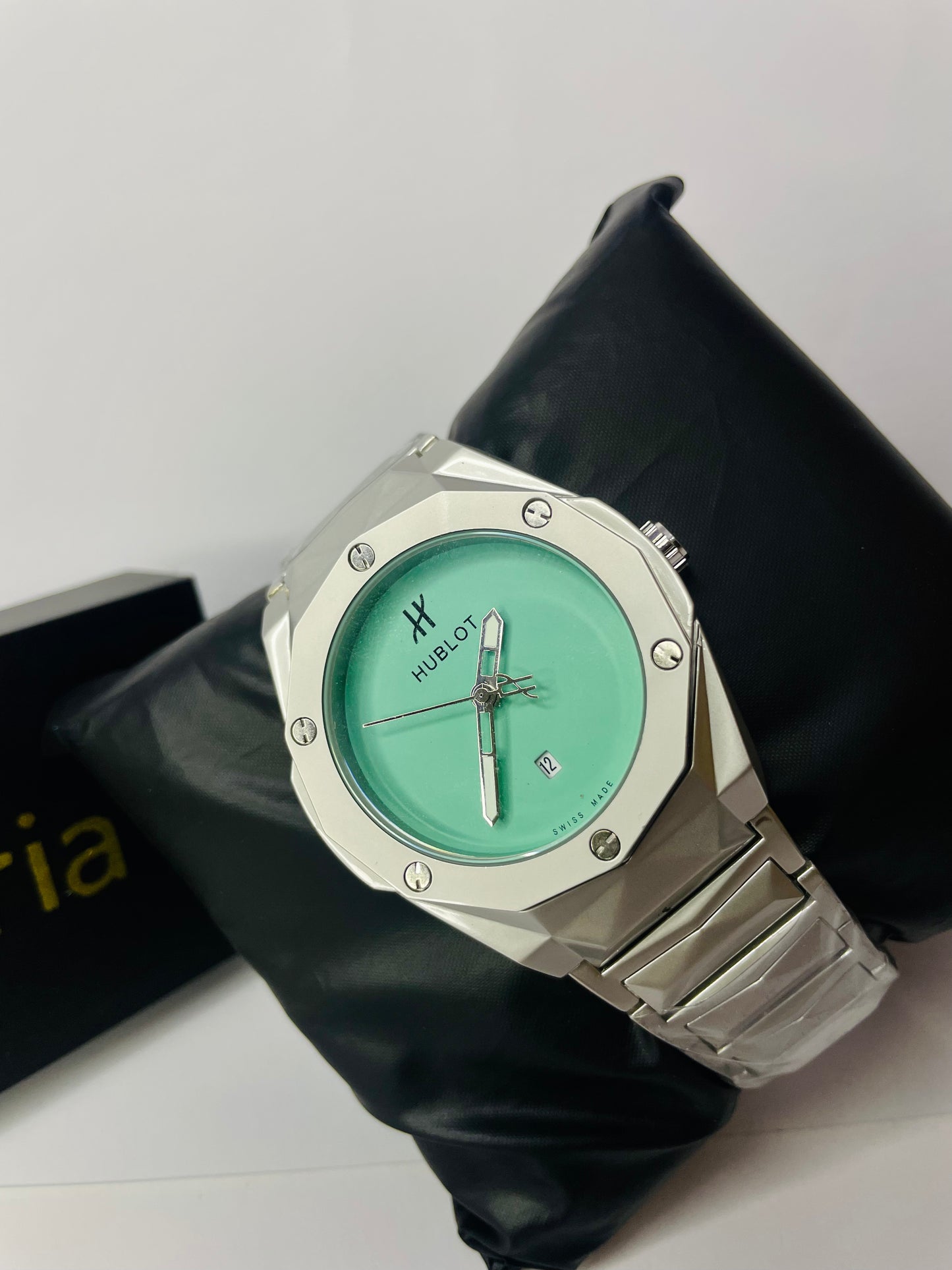 HB Diamond Cut with Mint Green Dial