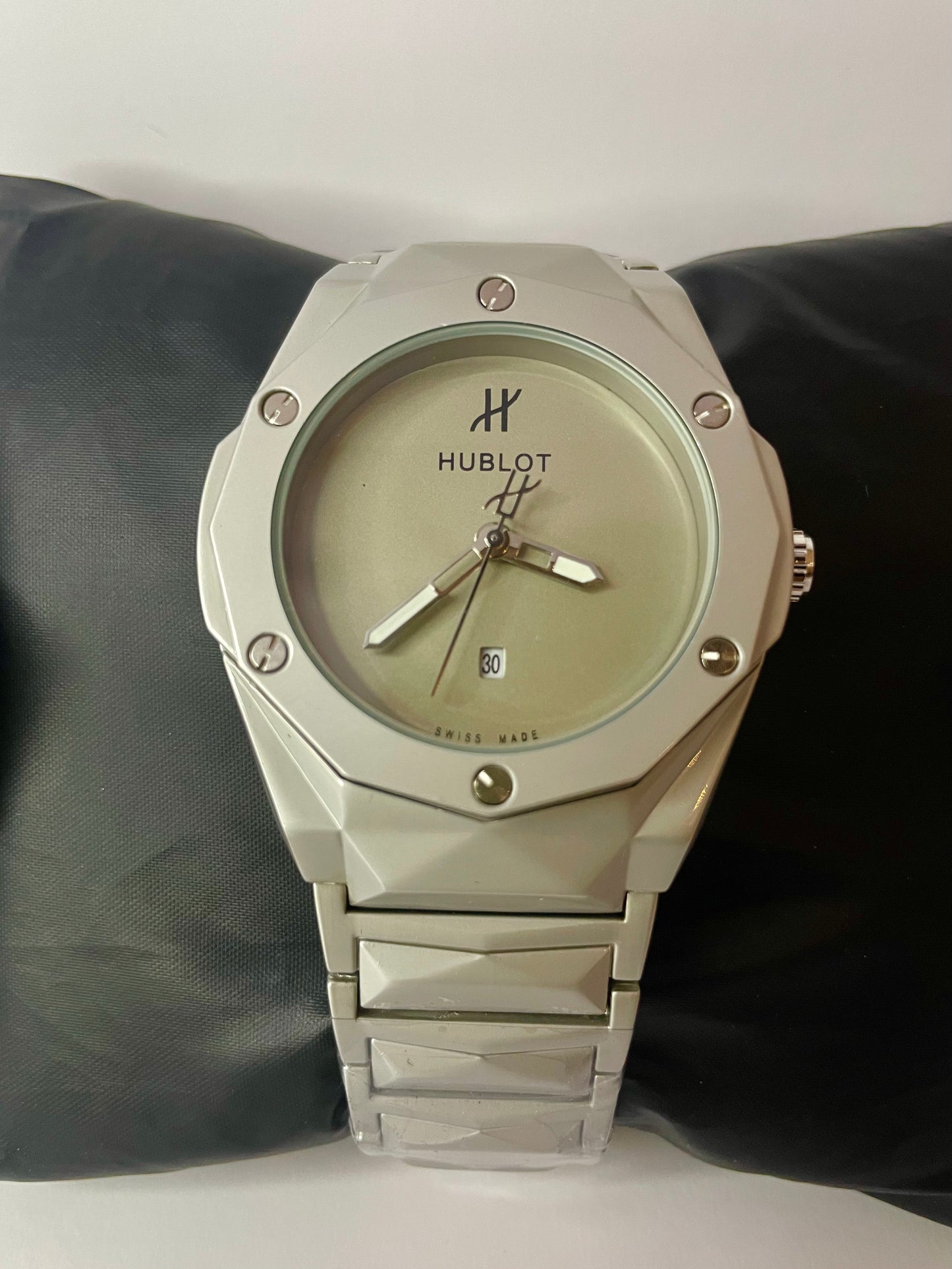 HB Diamond Cut with White Dial